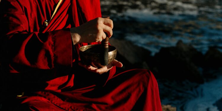 10 Must-Read Mindfulness Quotes for Daily Life to Elevate Your Routine