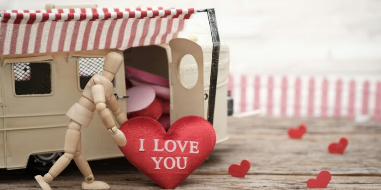 20 Sweet Love Quotes to Share with Your Soulmate