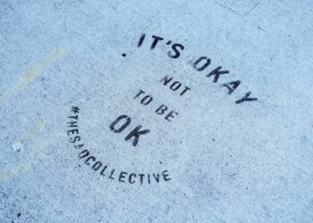 10 Heartfelt Relationship Quotes for Bio That Will Resonate with Everyone