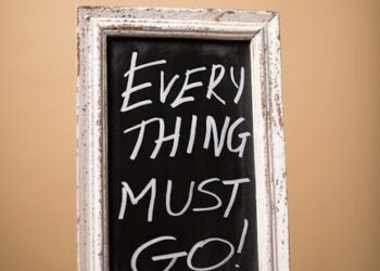 10 Inspiring Quotes by Famous Authors to Boost Your Creativity