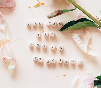 10 Stay Strong Quotes to Lift You Up During Hard Times