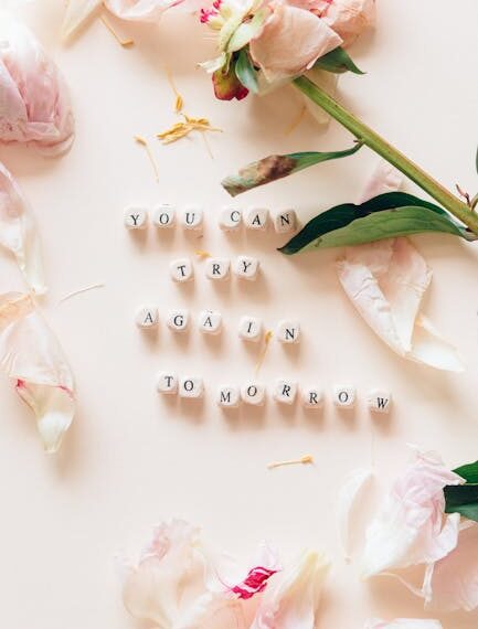 10 Stay Strong Quotes to Lift You Up During Hard Times