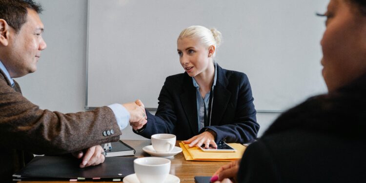 12 Inspiring Quotes for Business Growth Every Entrepreneur Should Read